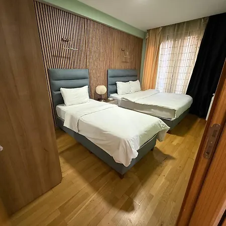 Bright 2br In 公寓 *