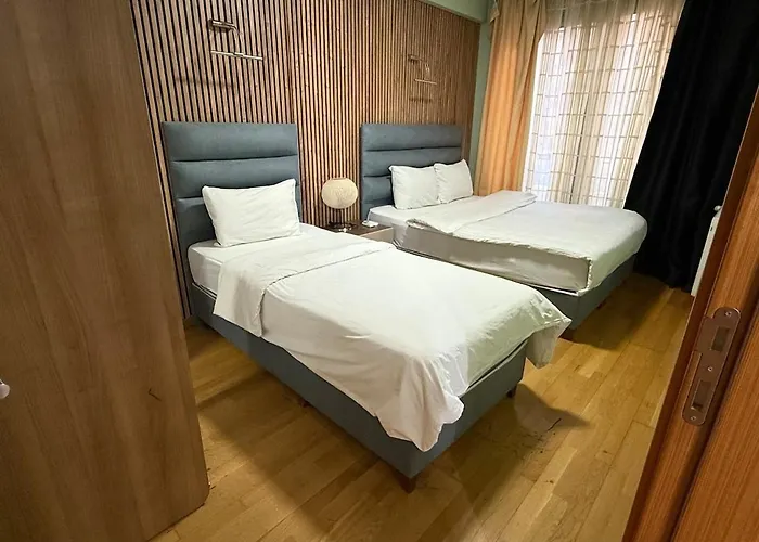 Bright 2br In Apartment *